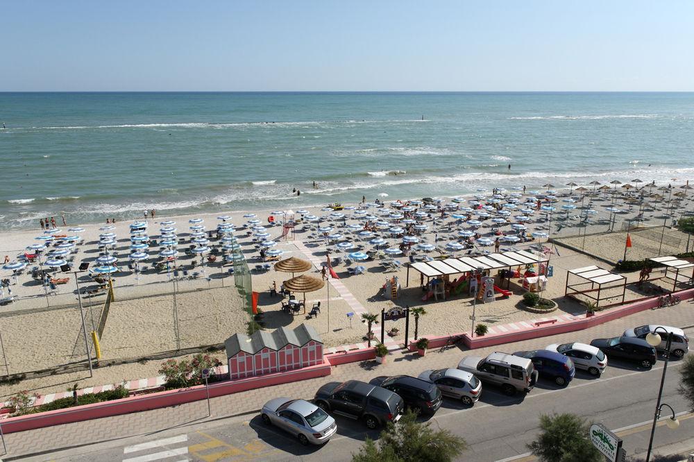 Abbazia Club Hotel Marotta Kültér fotó